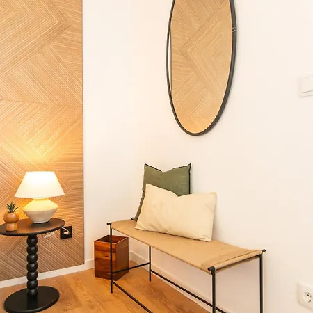 Priolo In - 5th Floor Apartment